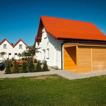 Aqua Fun Domki Z Basenem Ujście-Darłowskie المظهر الخارجي الصورة
