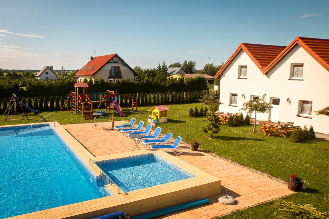 Aqua Fun Domki Z Basenem Ujście-Darłowskie المظهر الخارجي الصورة